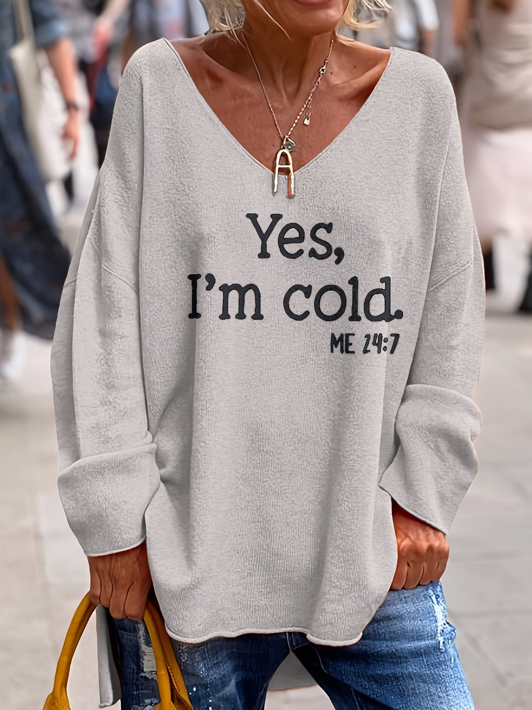 Women’s Long-Sleeve Top with Front Print and Relaxed Fit