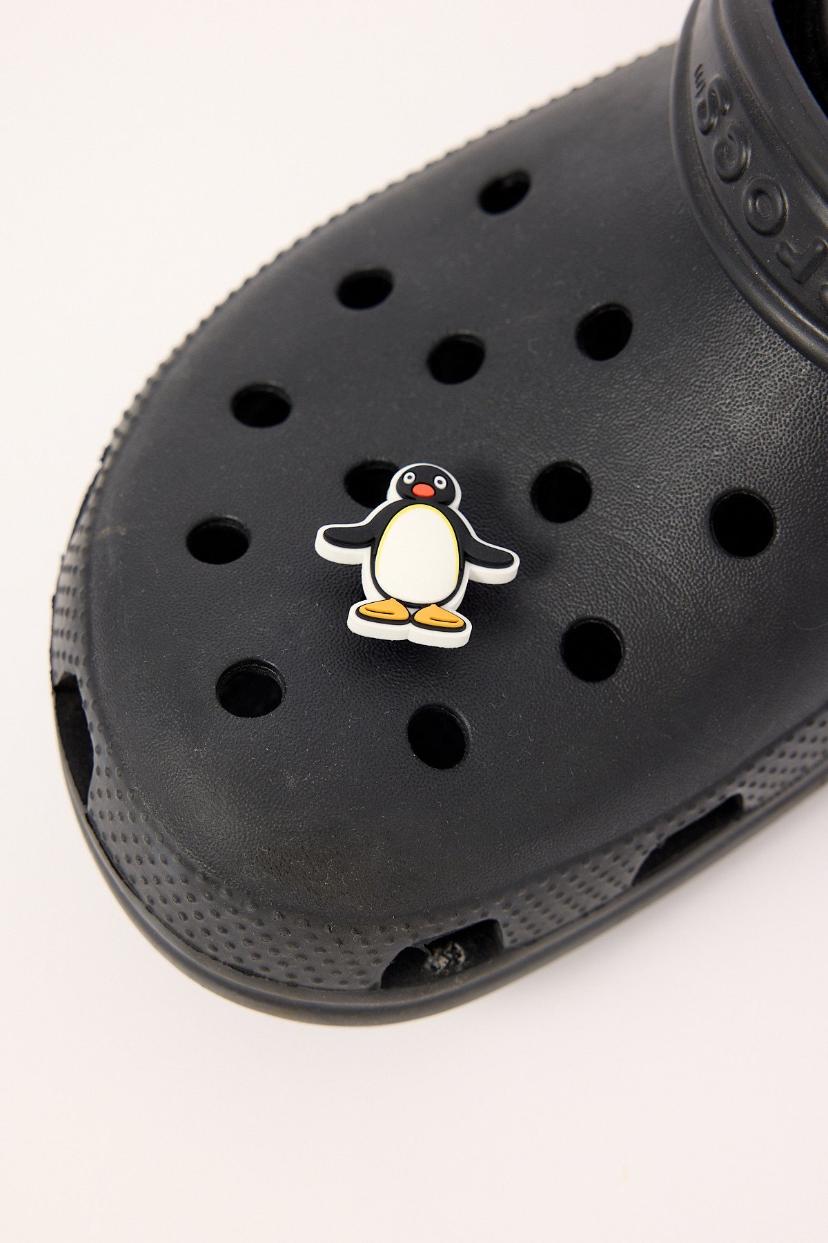 Crocs Mattel Pingu Jibbitz Black