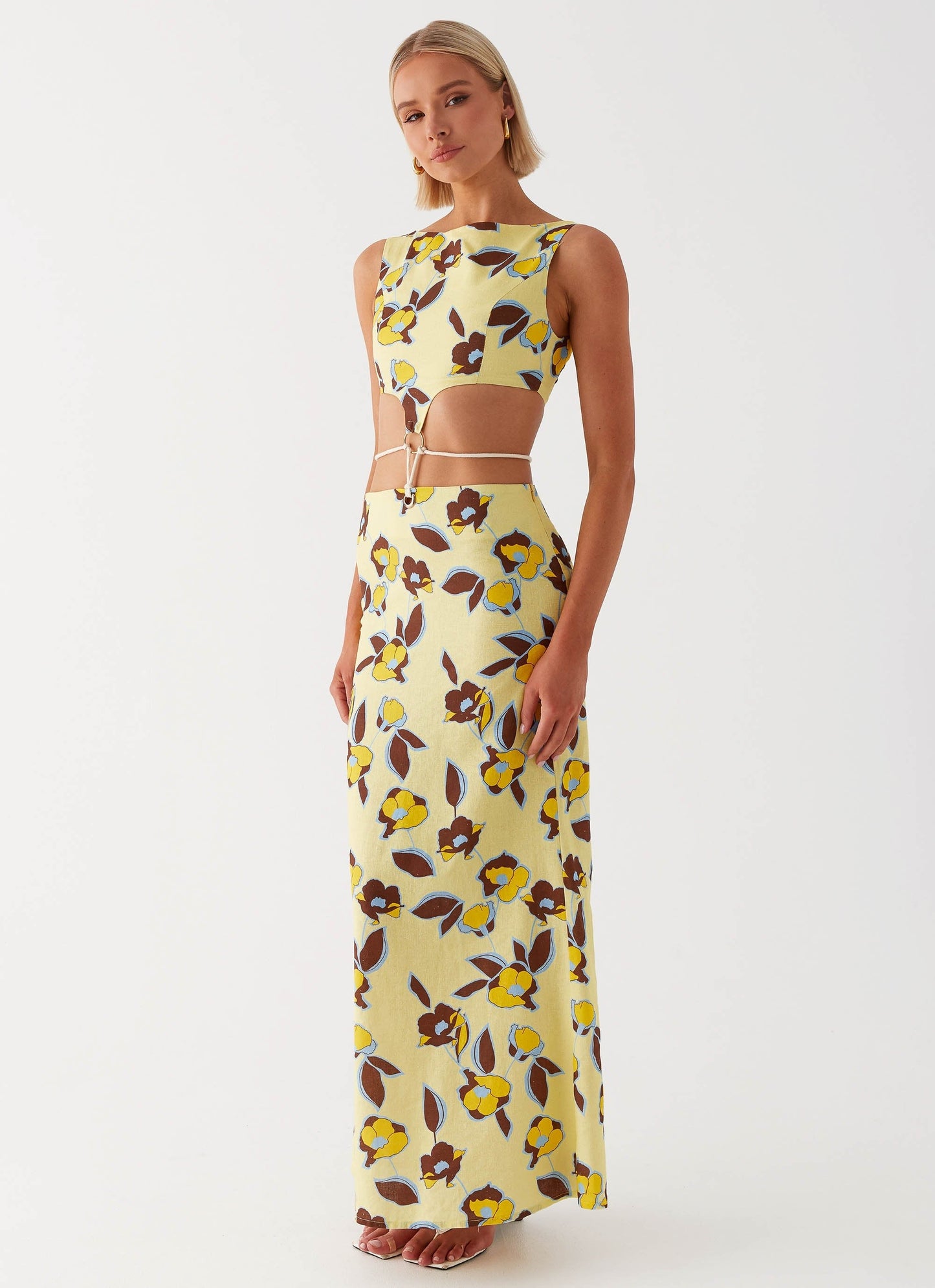 Ärmelloses Maxikleid mit Cut-out und Allover-Muster