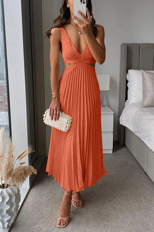 Sleeveless midi dress with pleated skirt and tie belt