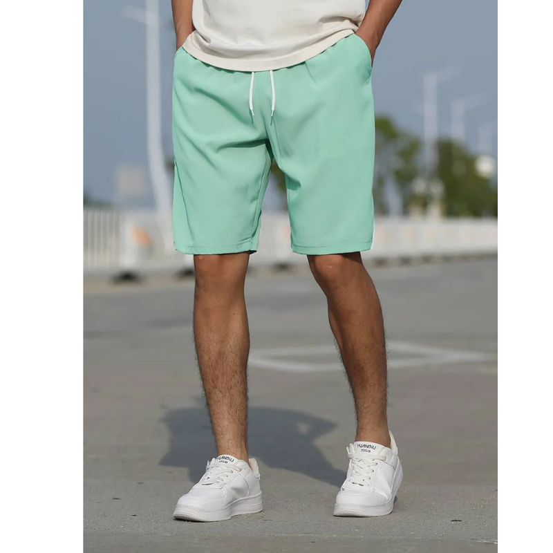 Men's drawstring shorts with pockets