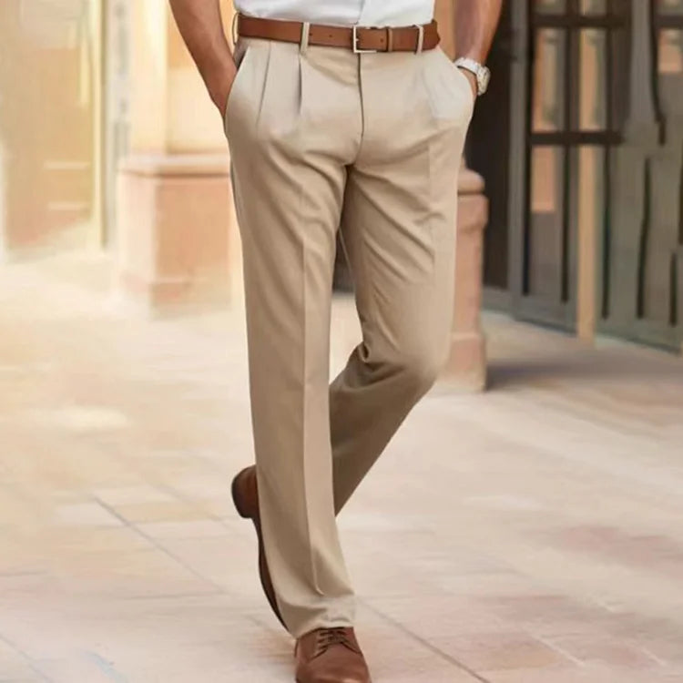 Straight-cut trousers with creases