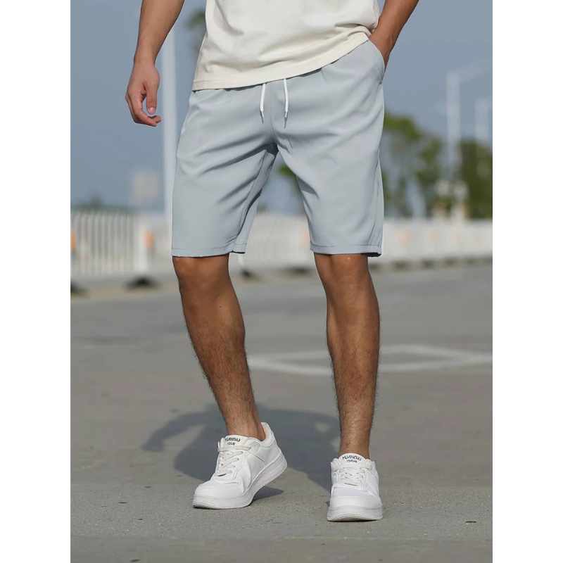 Men's drawstring shorts with pockets