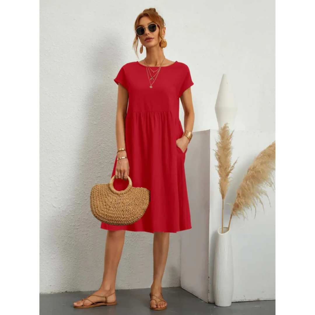 Knee-length women's dress with round neck and short sleeves