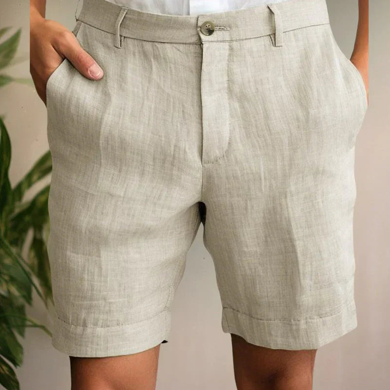 Men's shorts with belt loops and side pockets