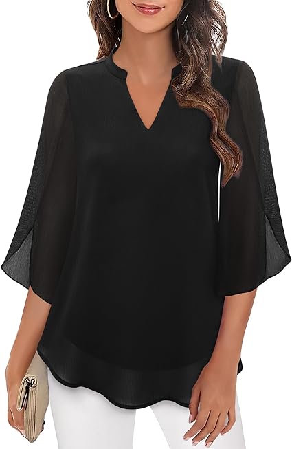 Elegant blouse with V-neck and loose cut