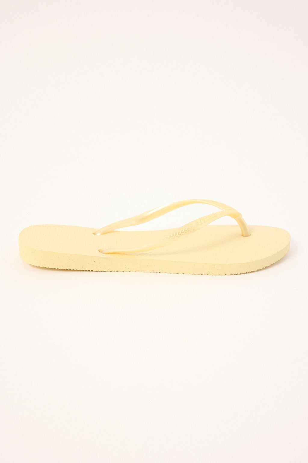 Havaianas Slim Basic Thong Buttercream