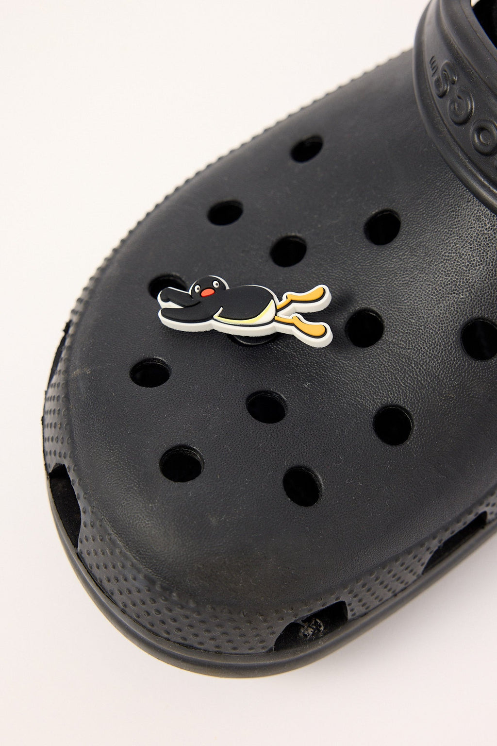 Crocs Mattel Pingu 2 Jibbitz Black