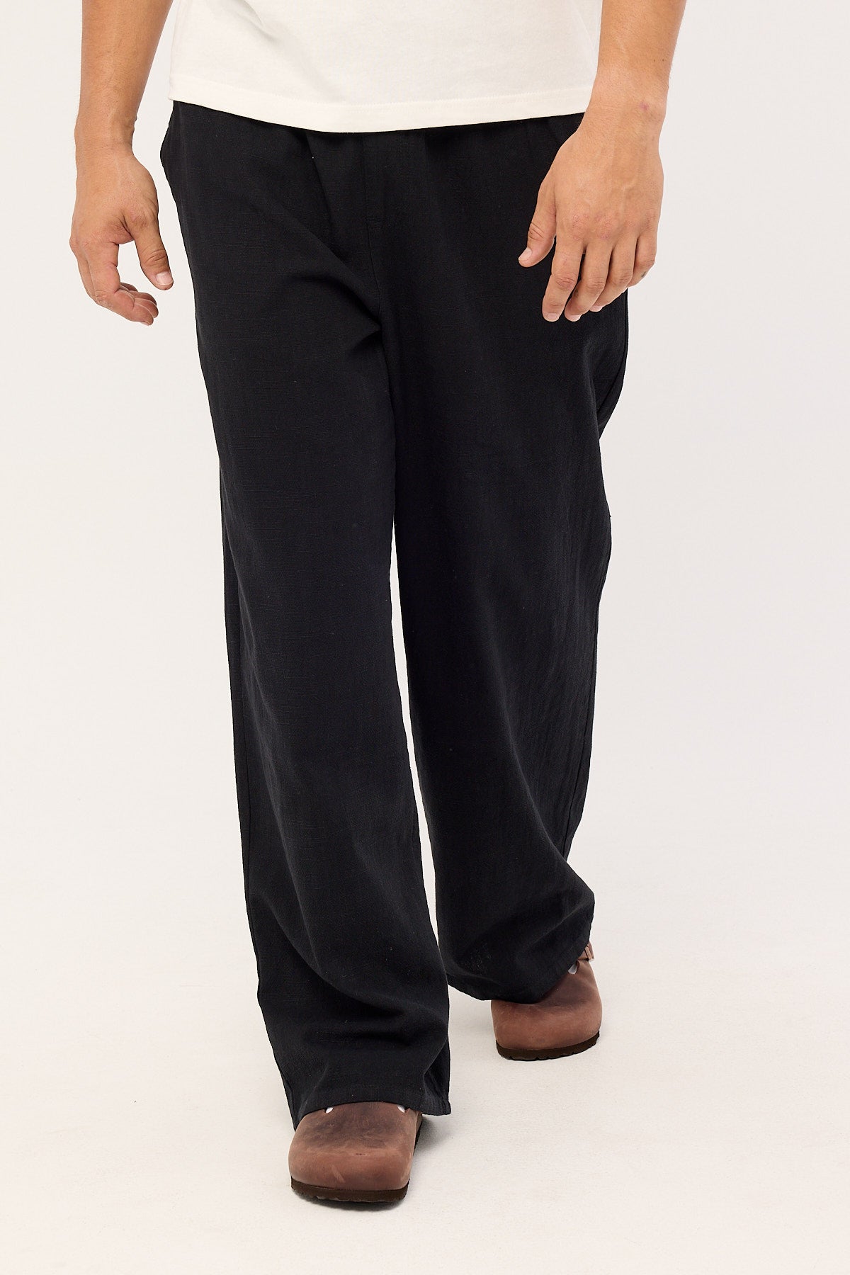 Common Need Sorrento Baggy Linen Pant Black