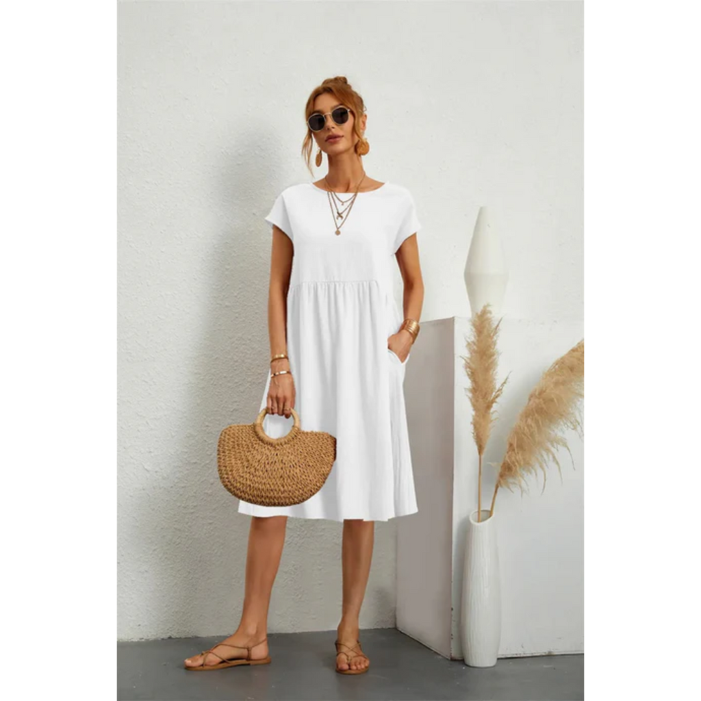Knee-length women's dress with round neck and short sleeves
