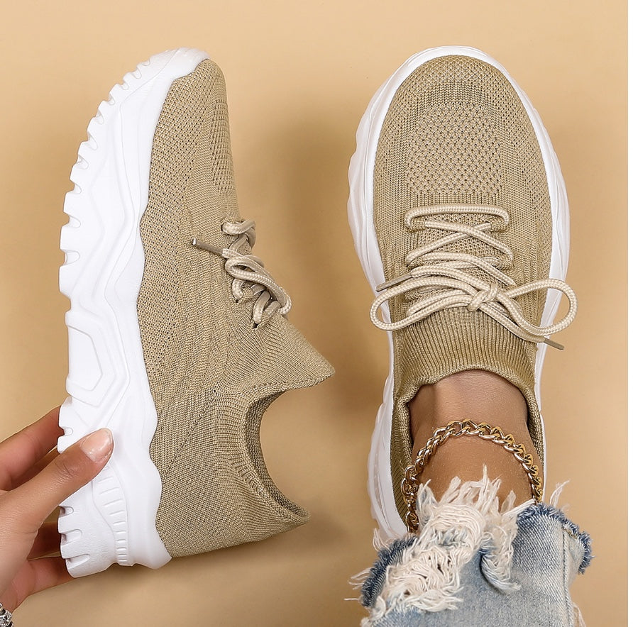 Women’s Sneakers with Chunky Sole and Lace-Up Design