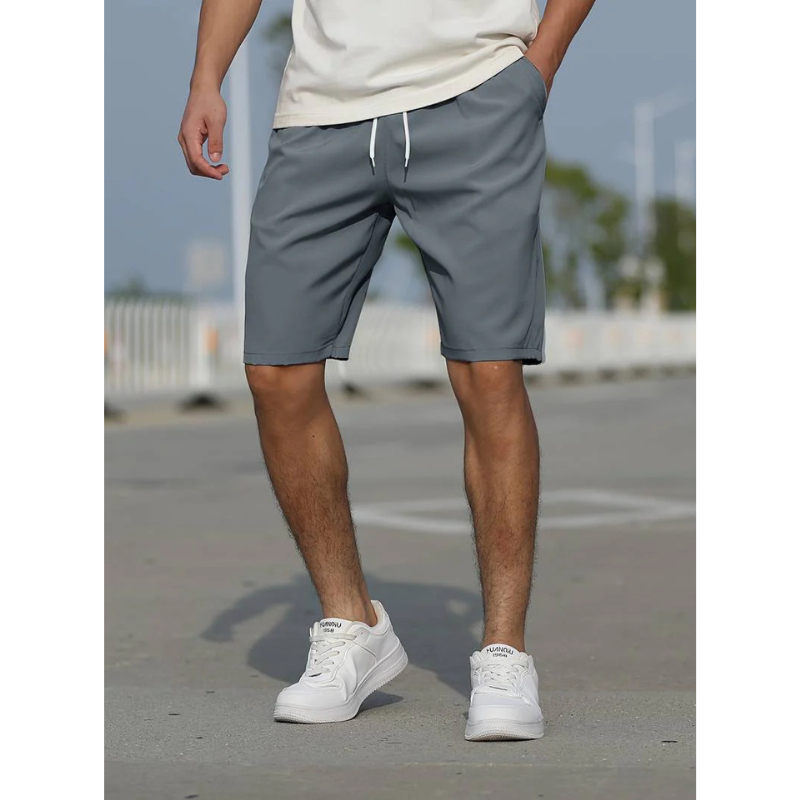 Men's drawstring shorts with pockets