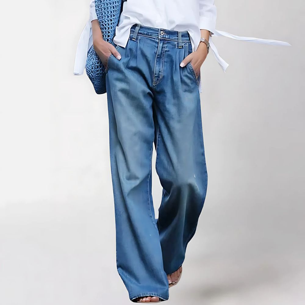 Women’s Wide-Leg Trousers with Classic Closure and Pockets