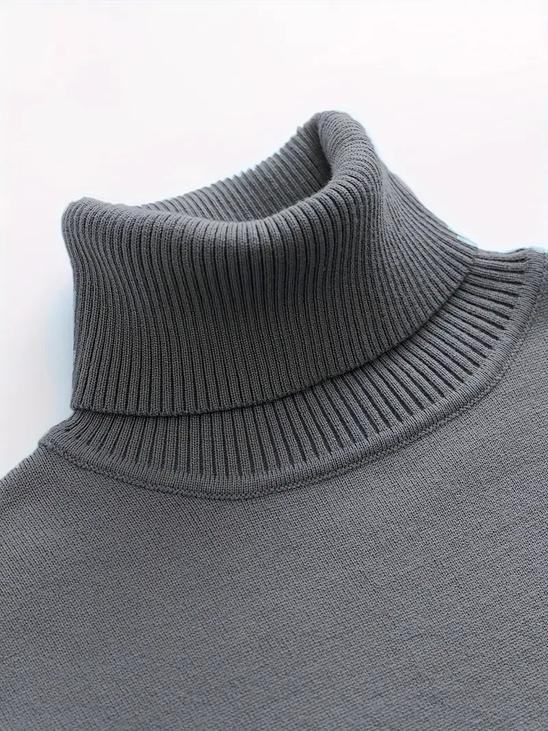 Slim fit turtleneck sweater with ribbed details