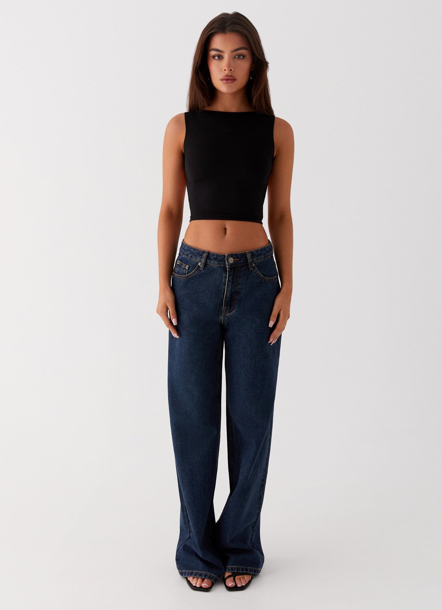 Saskie Crop Top - Black Fiorora