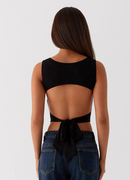 Saskie Crop Top - Black Fiorora