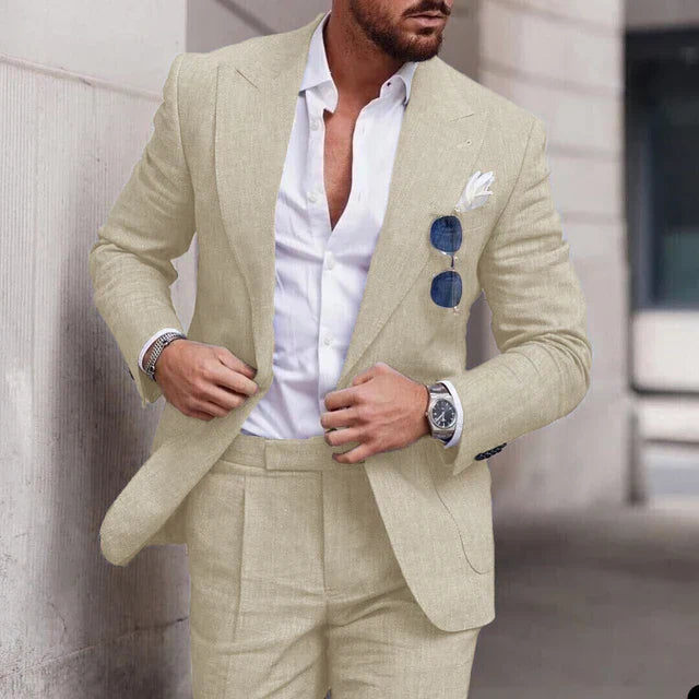 Men's suit with jacket and trousers made of finely structured fabric