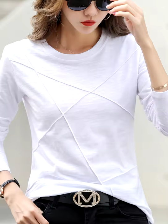 Women's long-sleeved shirt with round neck and decorative seams