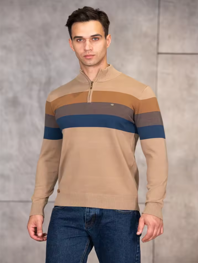 Knitted sweater with stand-up collar and stripe pattern