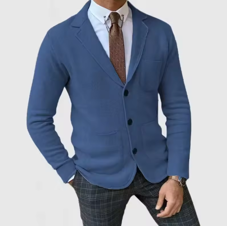 Knitted cardigan with lapel collar and button closure