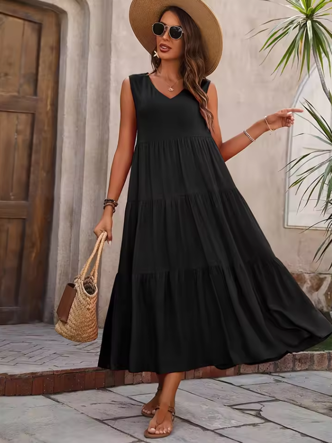 Sleeveless tiered maxi dress with round neckline