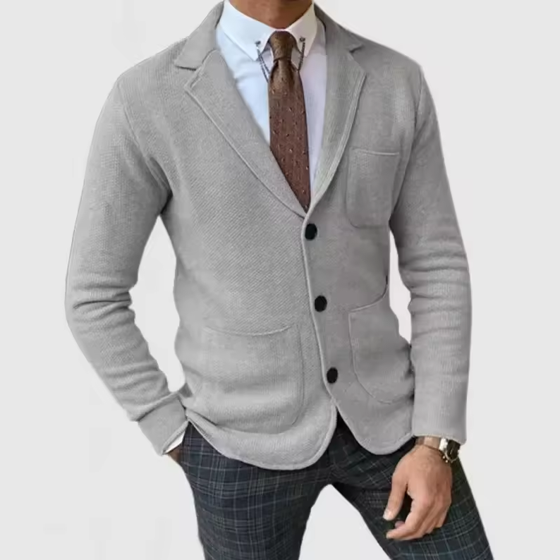 Knitted cardigan with lapel collar and button closure