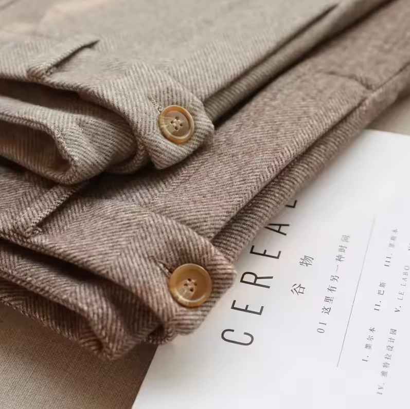 Elegant trousers for men with pleats