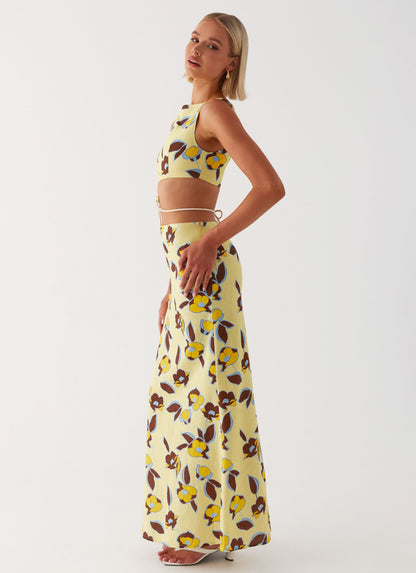 Ärmelloses Maxikleid mit Cut-out und Allover-Muster