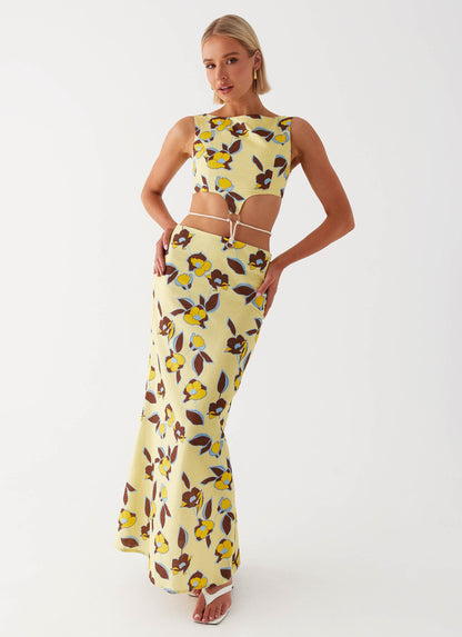 Ärmelloses Maxikleid mit Cut-out und Allover-Muster