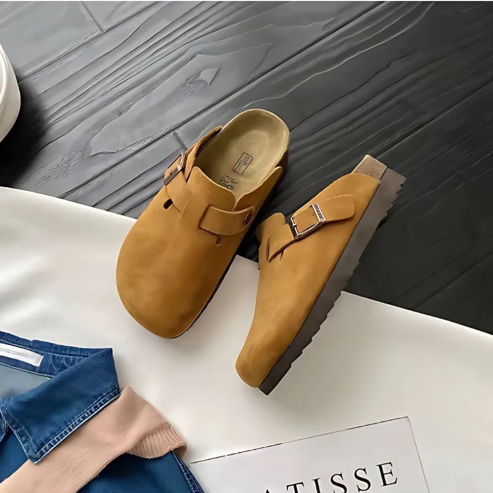 Unisex Clogs with Adjustable Strap and Closed Toe