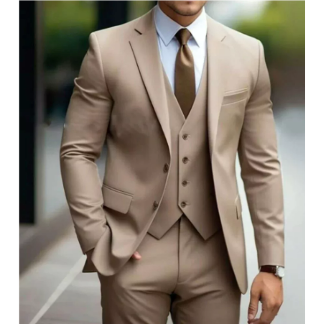 Men's suit with jacket, waistcoat and trousers in a coordinated design