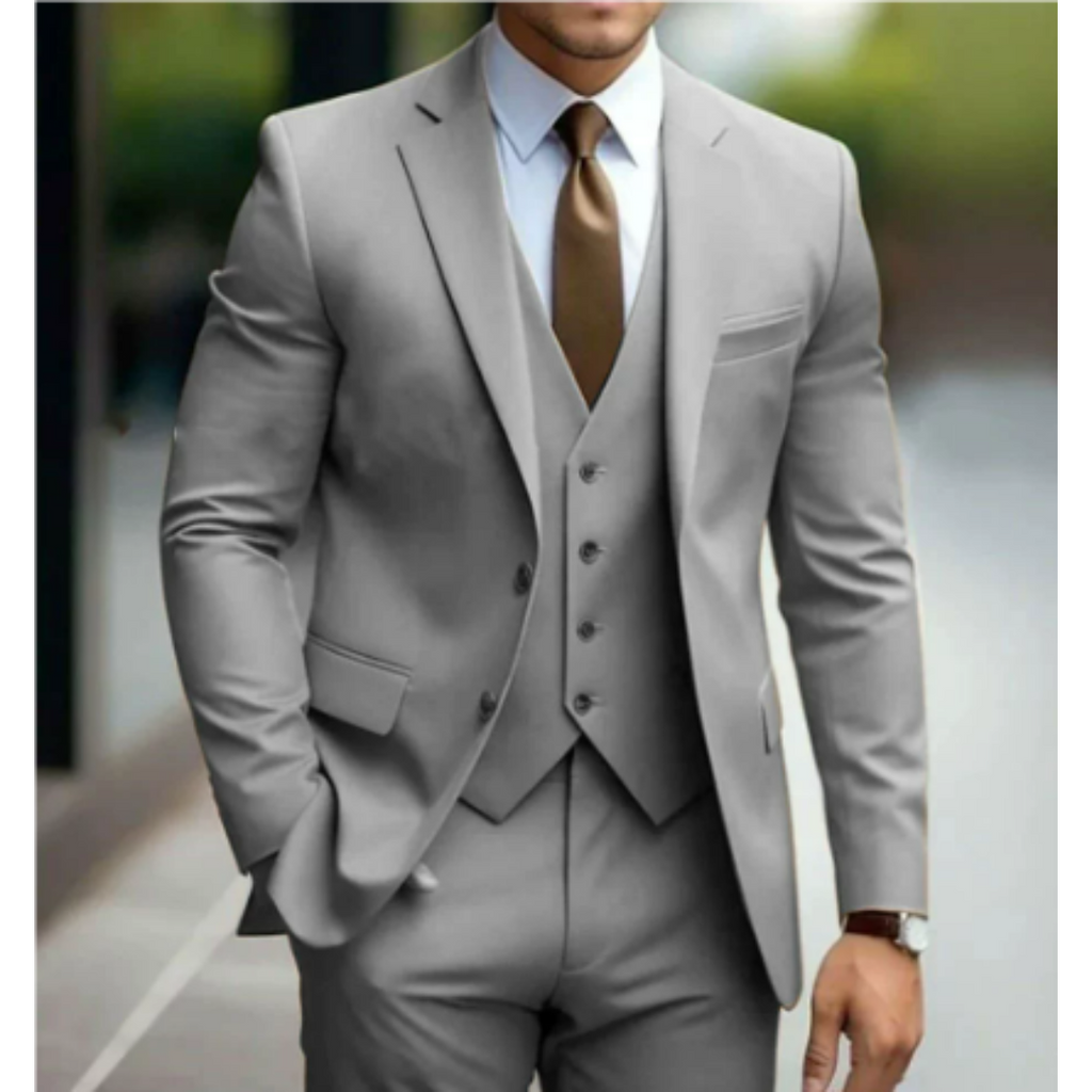 Men's suit with jacket, waistcoat and trousers in a coordinated design