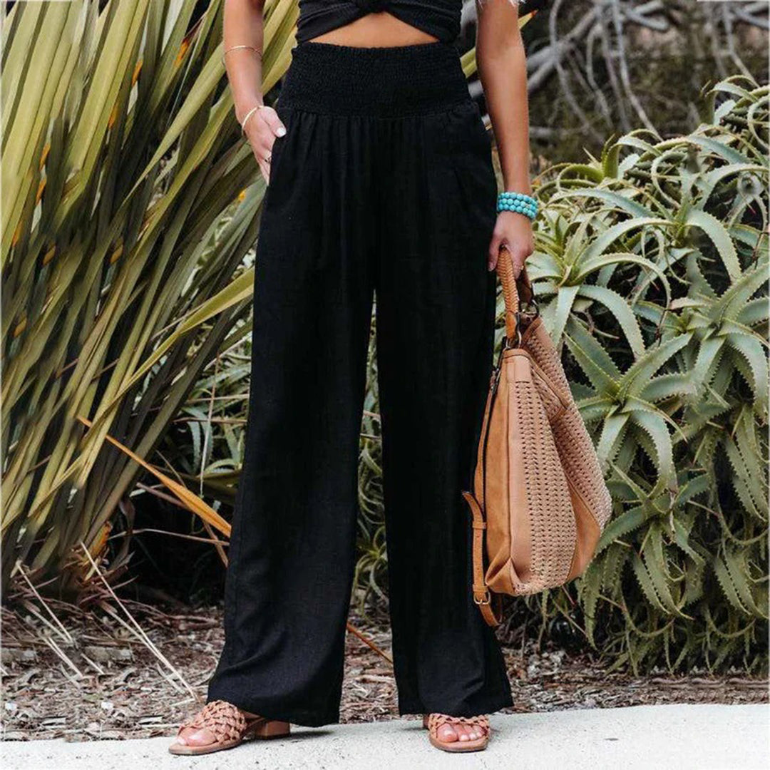 Women's wide-leg trousers with elastic waistband and lightweight fabric